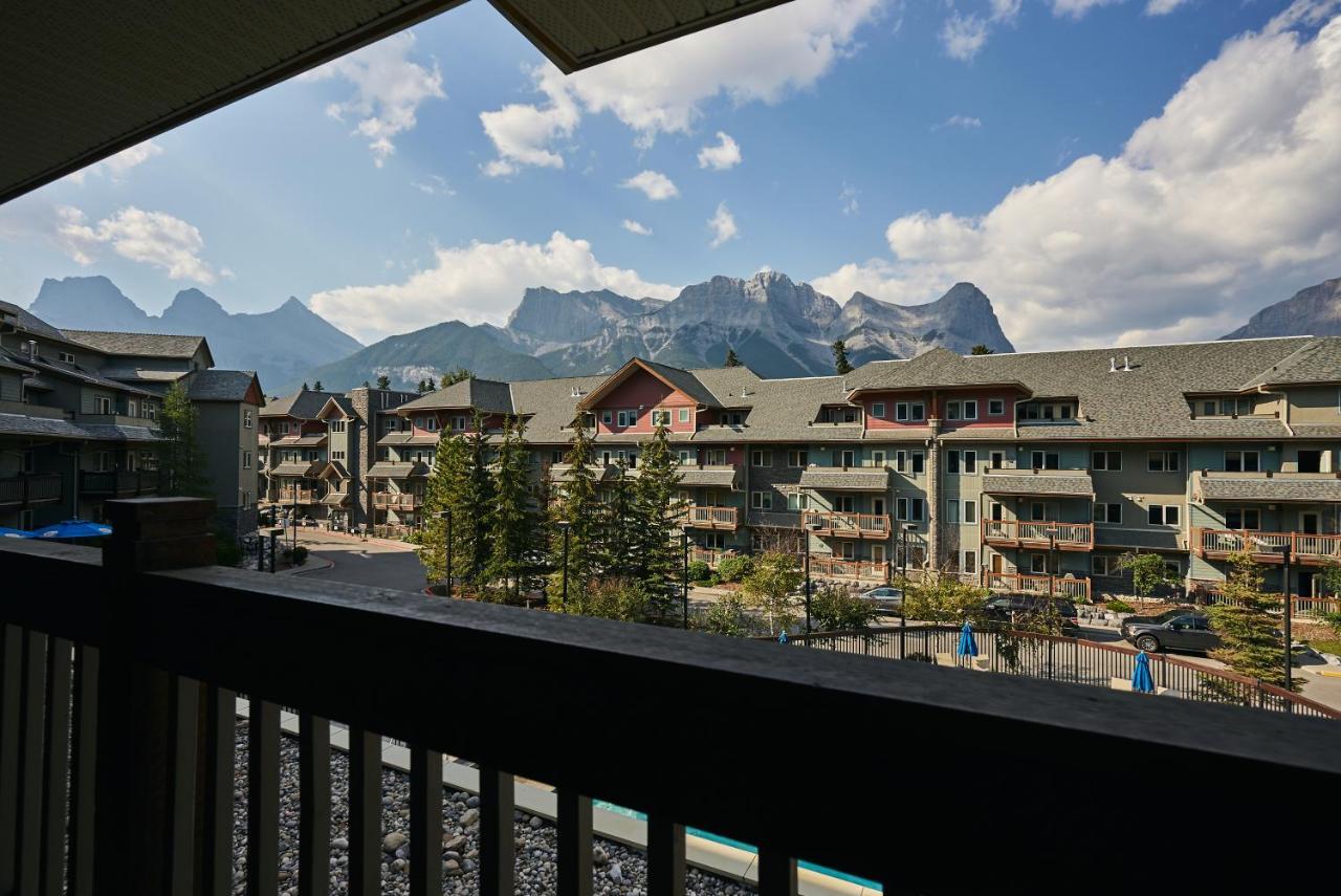 Mtn View Escape With King Size Bed With Outdoor Pool - Banff Pass Included! Canmore Exterior foto